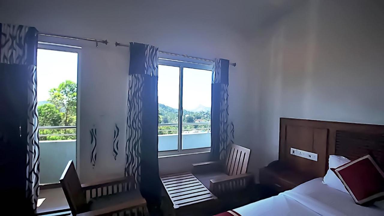 Princess De Munnar - 3 Star Hotel Thiruvananthapuram Zimmer foto